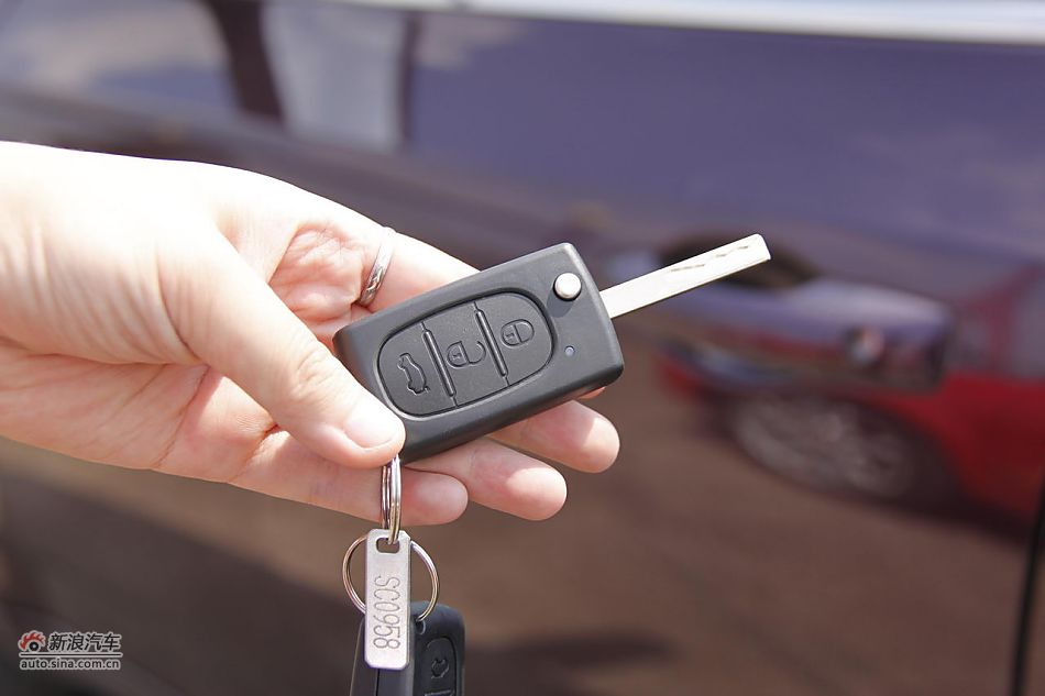 莲花L5 Sportback 1.6L车型外观及细节