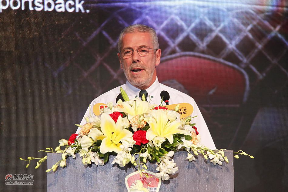 莲花L5 Sportback上市现场图