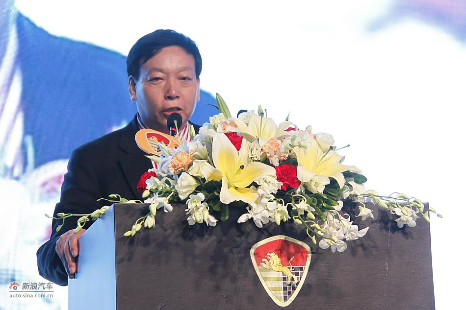 莲花L5 Sportback上市现场图