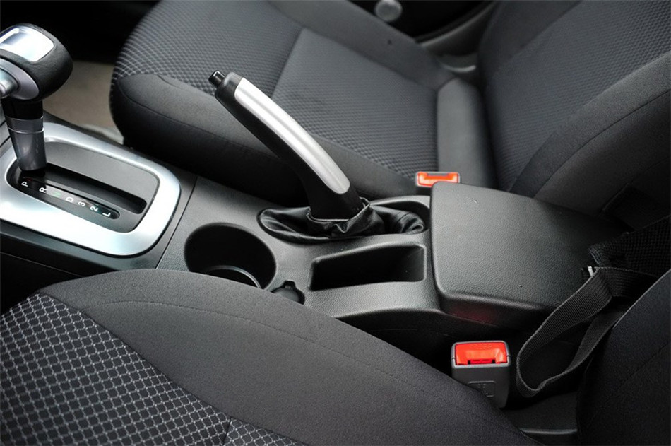 2013款莲花L5 GT两厢1.6L自动精英型