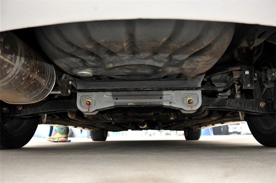 2013款莲花L5 GT两厢1.6L自动精英型