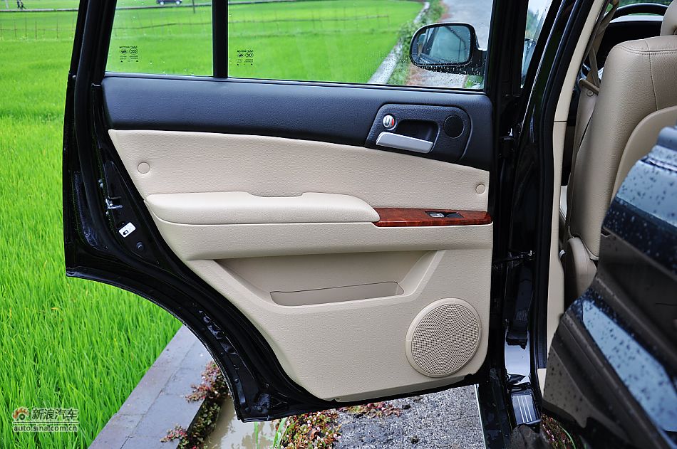 荣威W5内饰功能