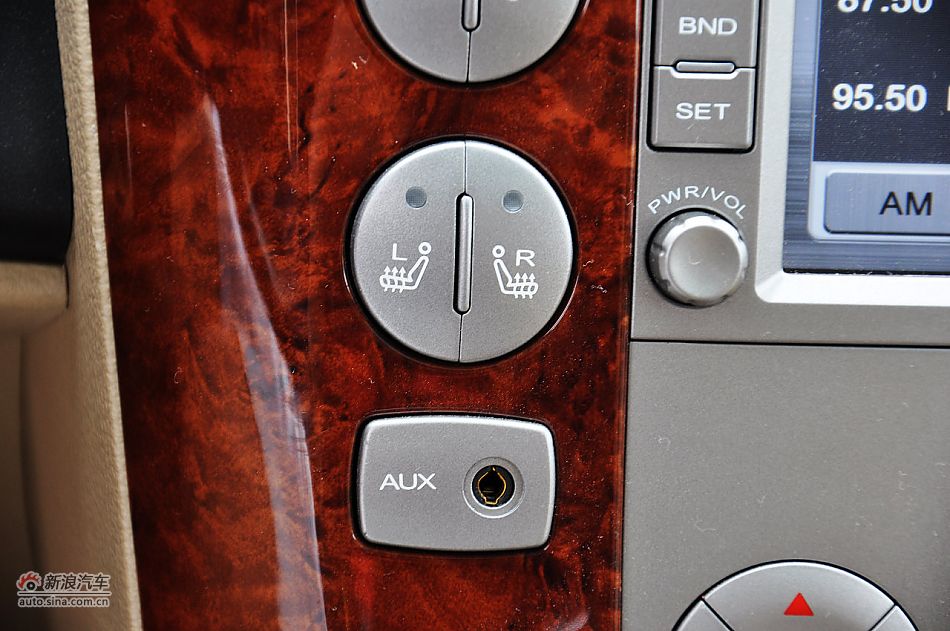 荣威W5内饰功能