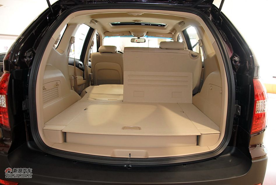 2012款荣威W5 3.2L自动四驱尊域版