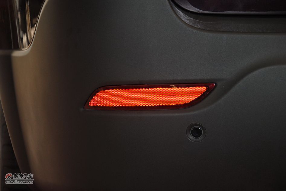 2012款荣威W5 3.2L自动四驱尊域版