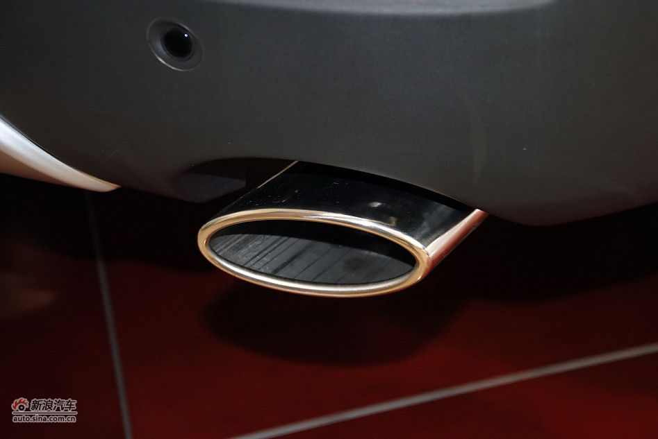 2012款荣威W5 3.2L自动四驱尊域版