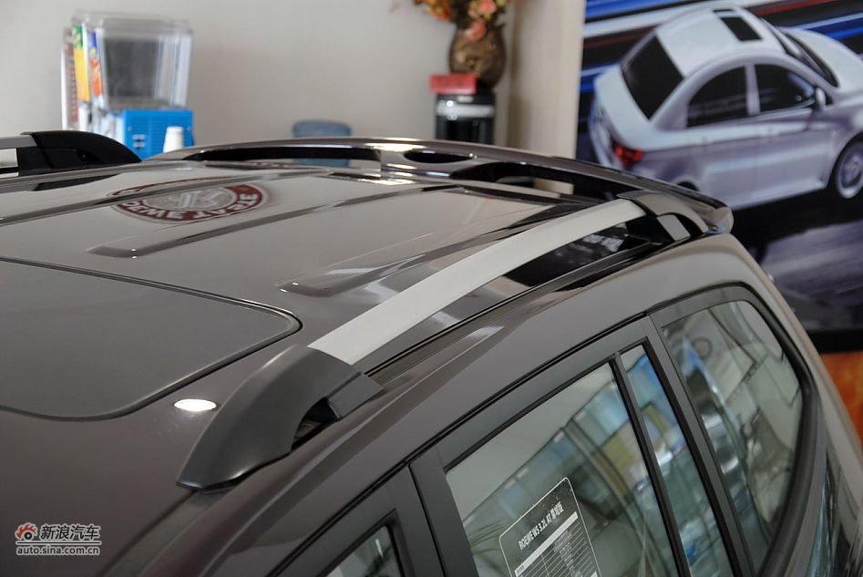 2012款荣威W5 3.2L自动四驱尊域版