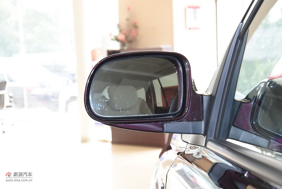 2012款荣威W5 3.2L自动四驱尊域版