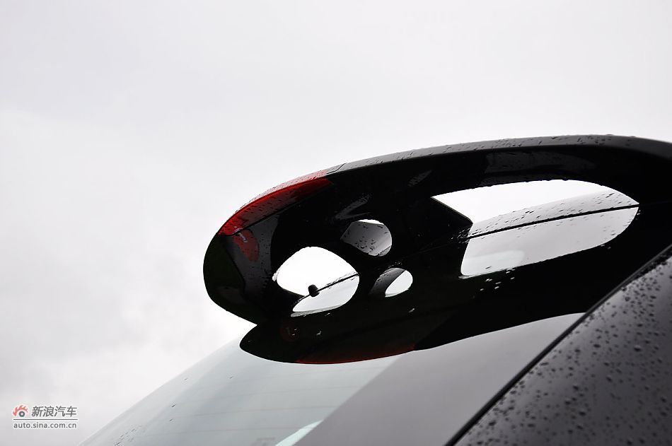 荣威W5外观细节