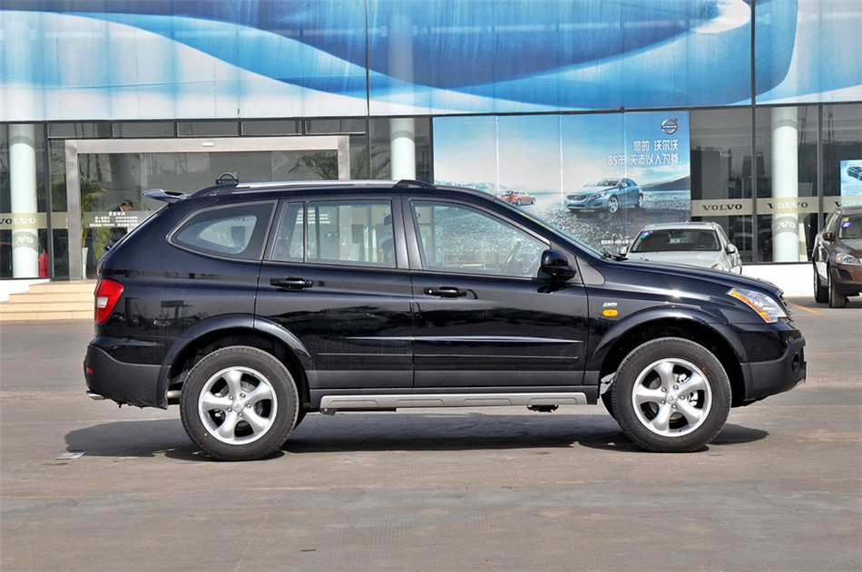 2013款 1.8T AT 4WD 行政版