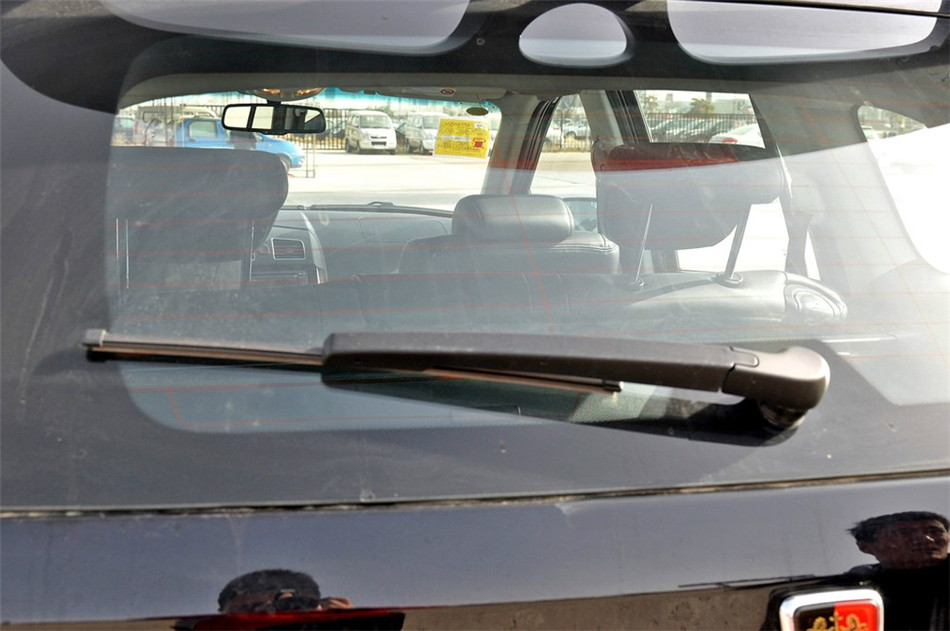 2013款 1.8T AT 4WD 行政版 其他