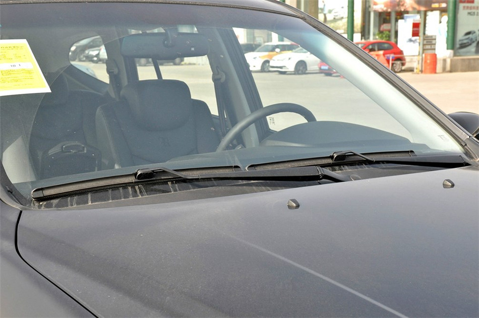 2013款 1.8T AT 4WD 行政版 其他