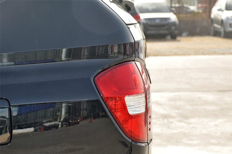 2013款 1.8T AT 4WD 行政版 其他