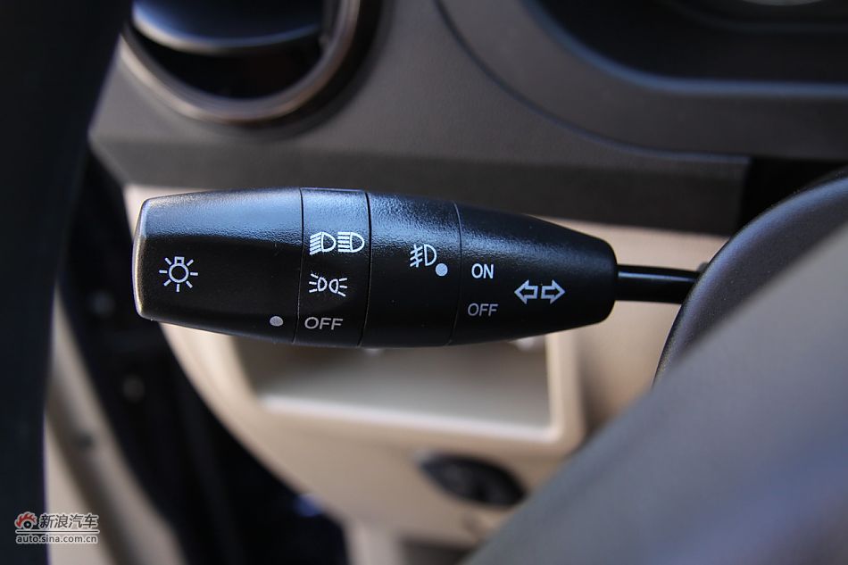 上汽通用五菱宏光-内饰