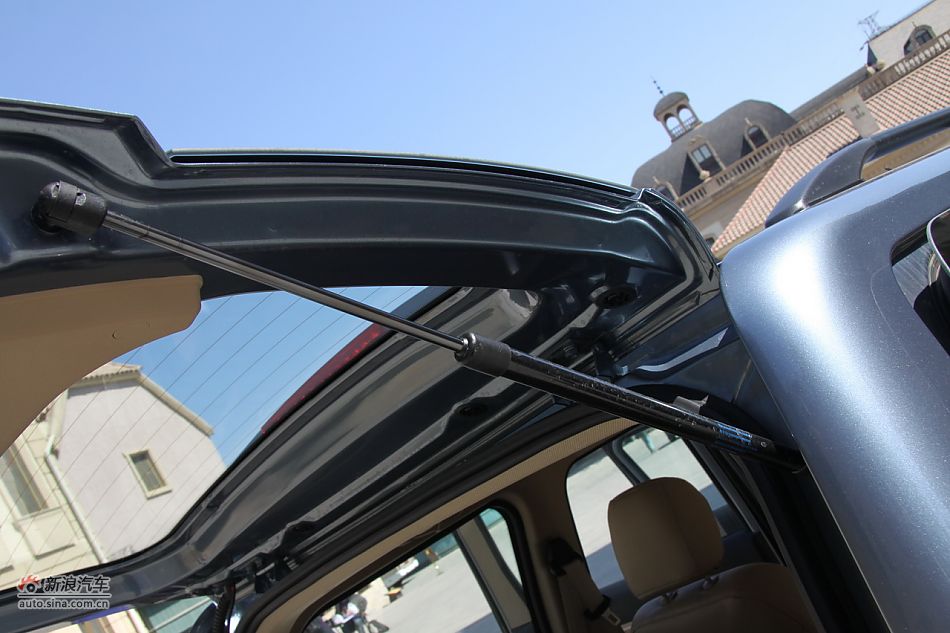 上汽通用五菱宏光-内饰