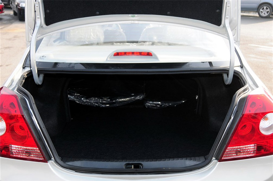 2013款英伦金刚1.5L手动精英型