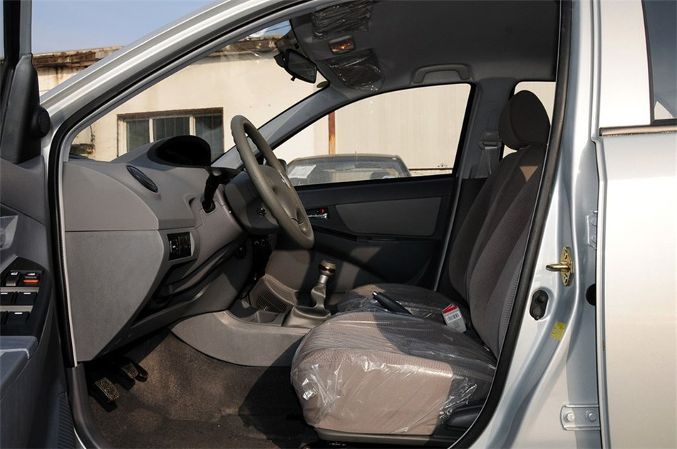 2013款英伦金刚1.5L手动精英型