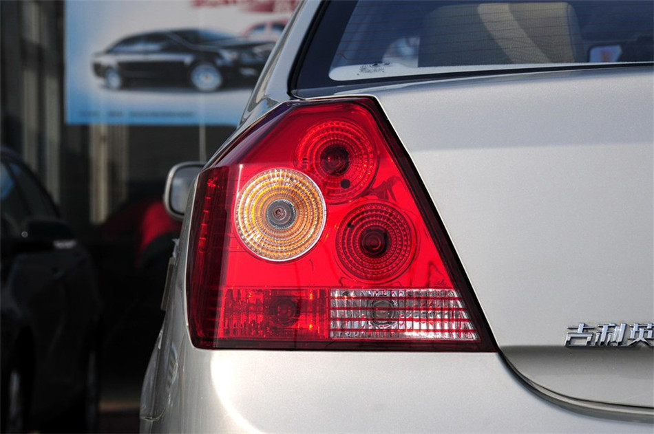 2013款英伦金刚1.5L手动精英型