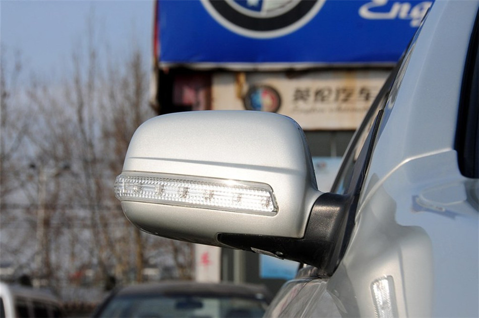 2013款英伦金刚1.5L手动精英型