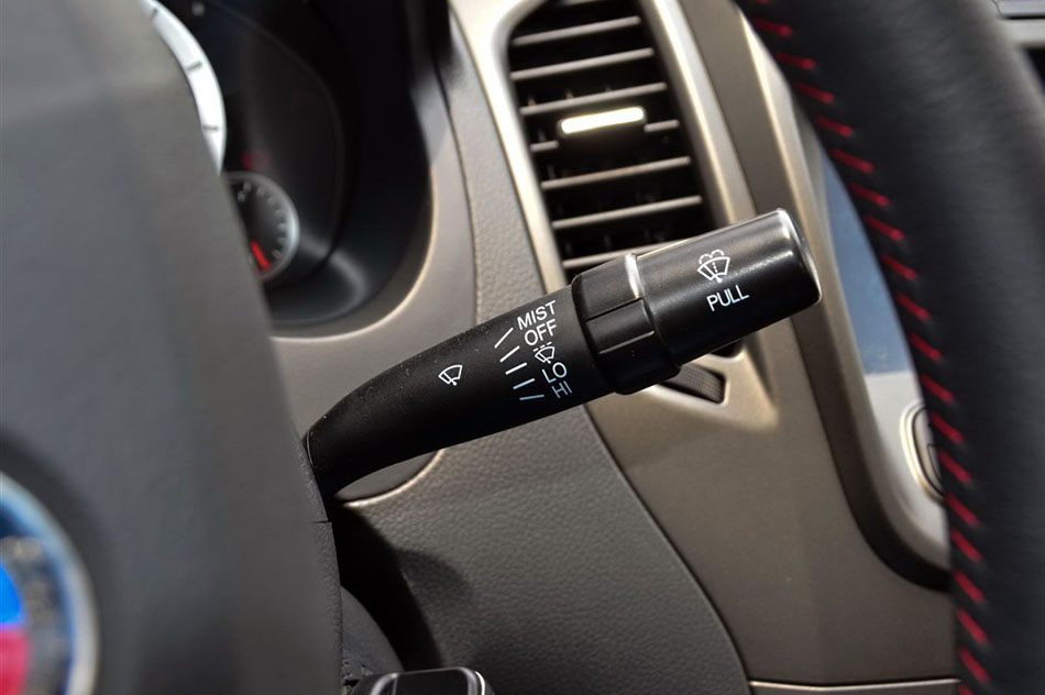 金刚 2014款 三厢 1.5L 手动尊贵型 内饰