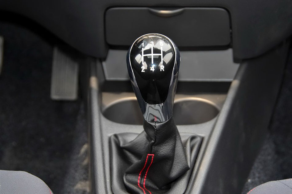 金刚 2014款 三厢 1.5L 手动尊贵型 内饰