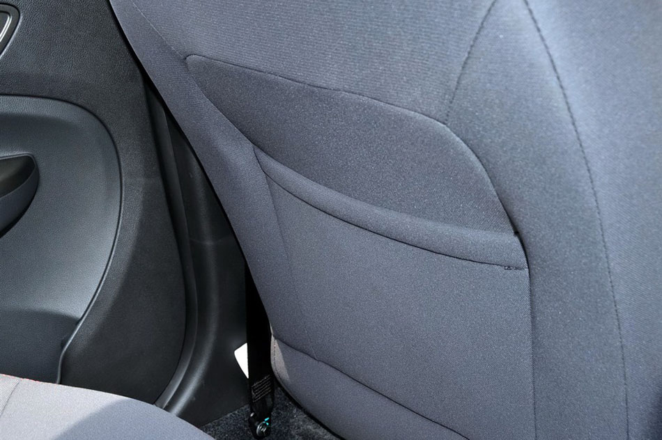 金刚 2014款 三厢 1.5L 手动尊贵型 座椅空间