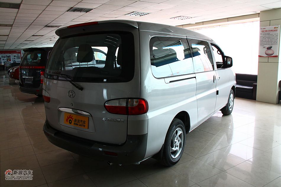 2011款瑞风穿梭2.0L汽油标准7座版