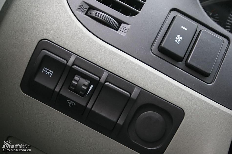 瑞风国IV排放版内饰及细节