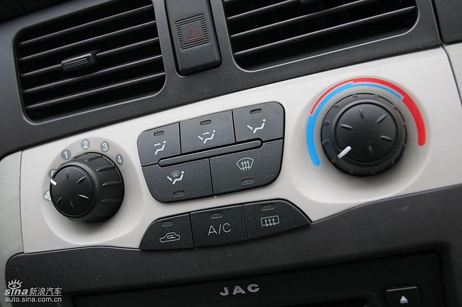 瑞风国IV排放版内饰及细节