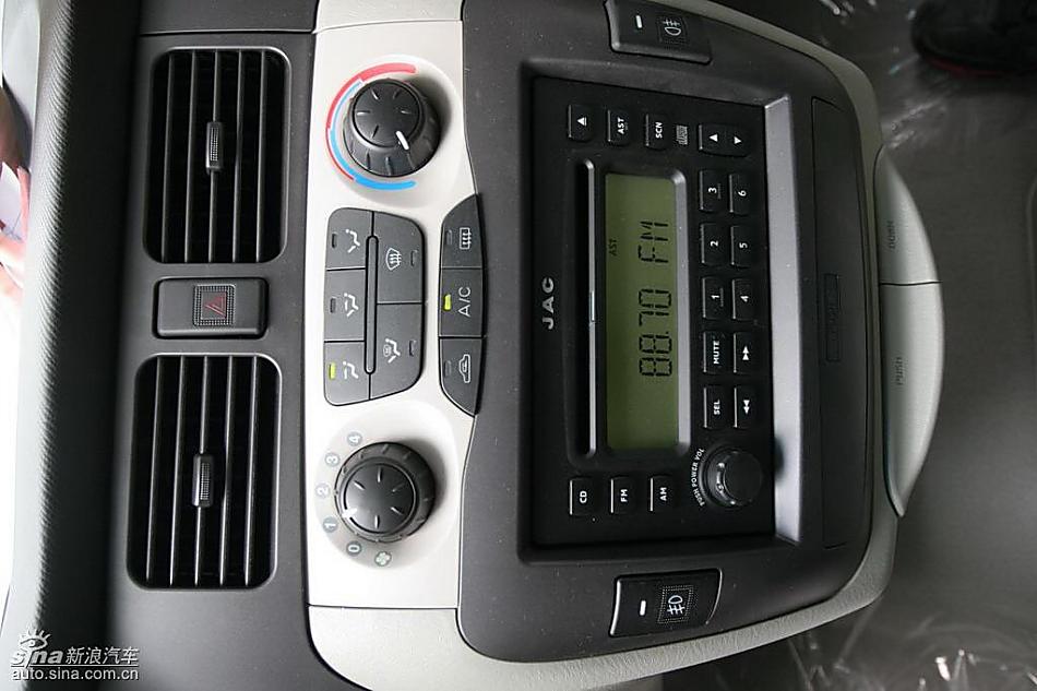 瑞风国IV排放版内饰及细节