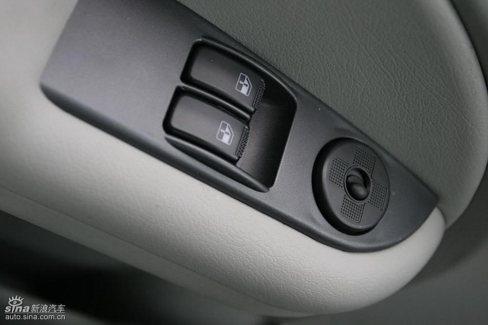 瑞风国IV排放版内饰及细节