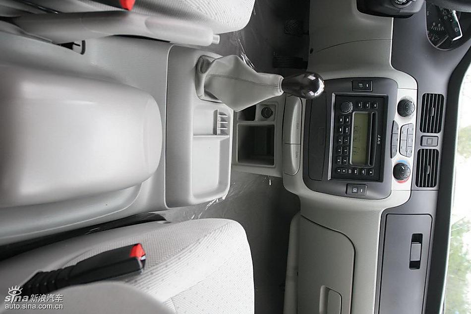 瑞风国IV排放版内饰及细节