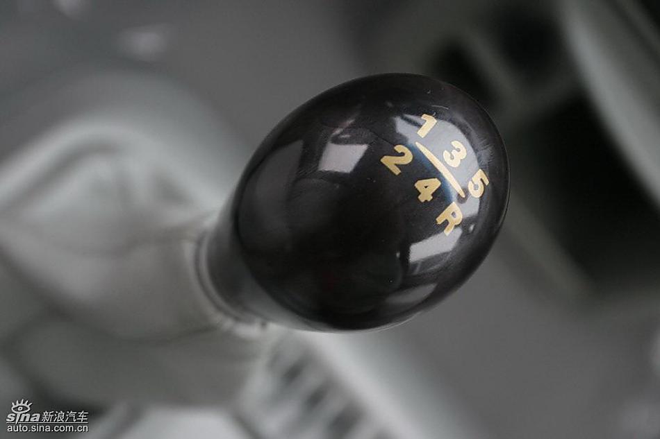 瑞风国IV排放版内饰及细节