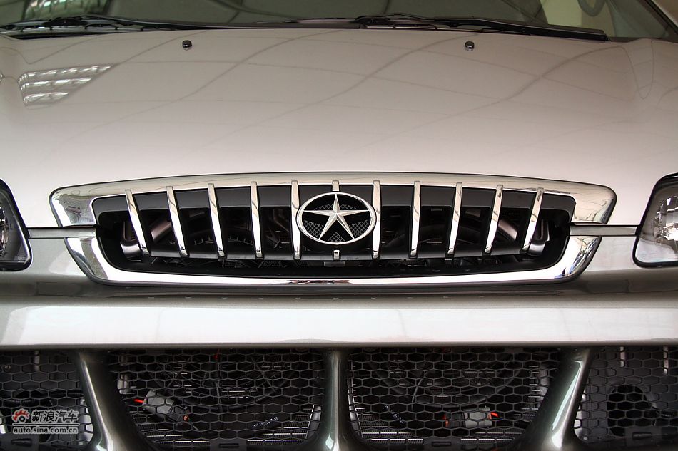 2011款瑞风穿梭2.0L汽油标准7座版