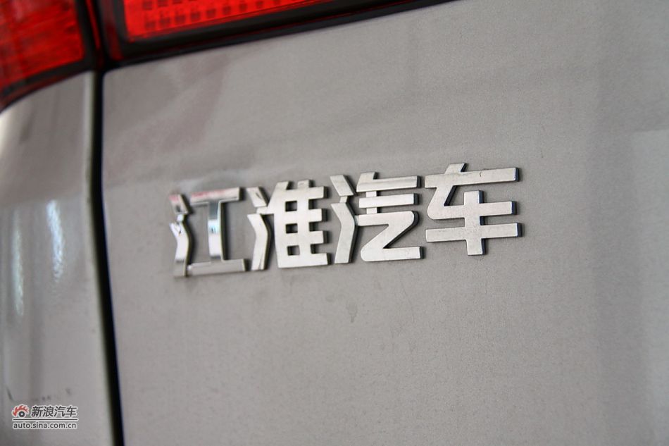 2011款瑞风穿梭2.0L汽油标准7座版