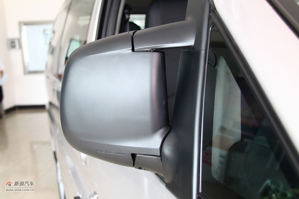 2011款瑞风穿梭2.0L汽油标准7座版