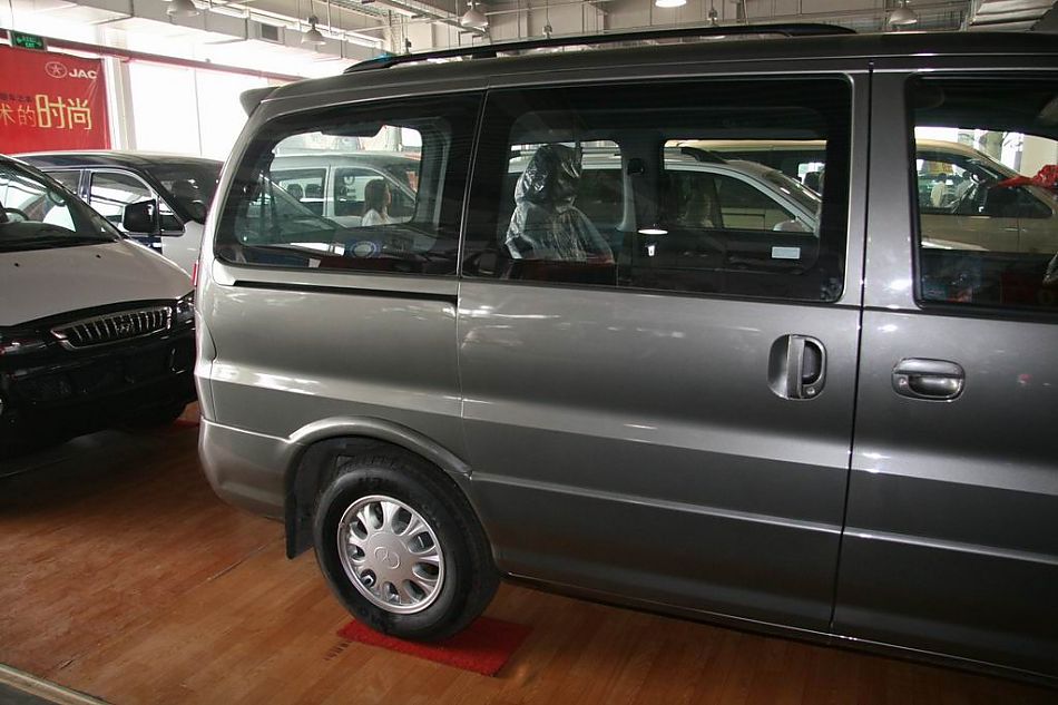 江淮瑞风外观