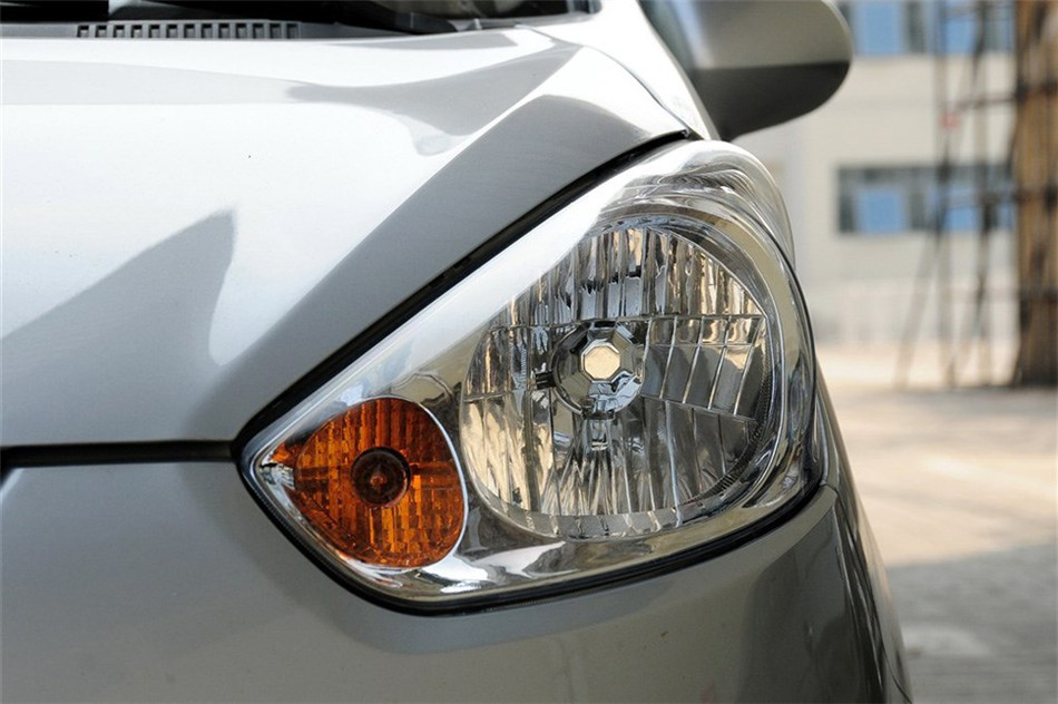 爱尚 2012款 1.0L MT 豪华型 细节