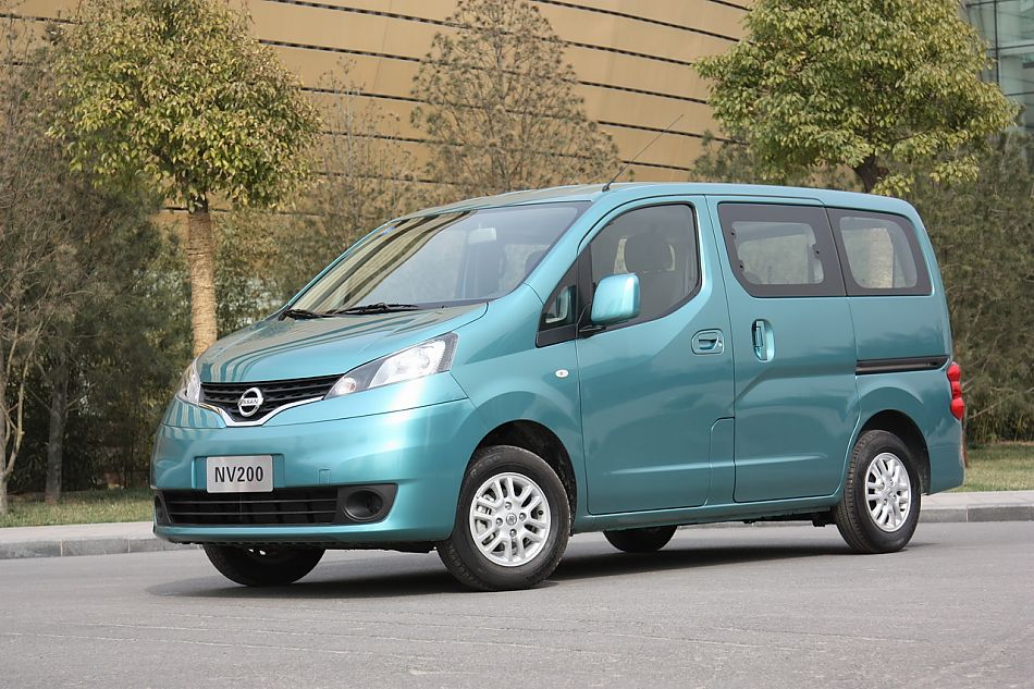 郑州日产NV200