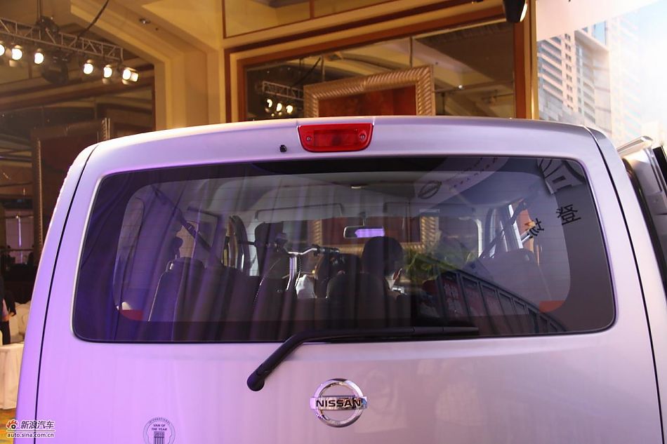 郑州日产NV200外观