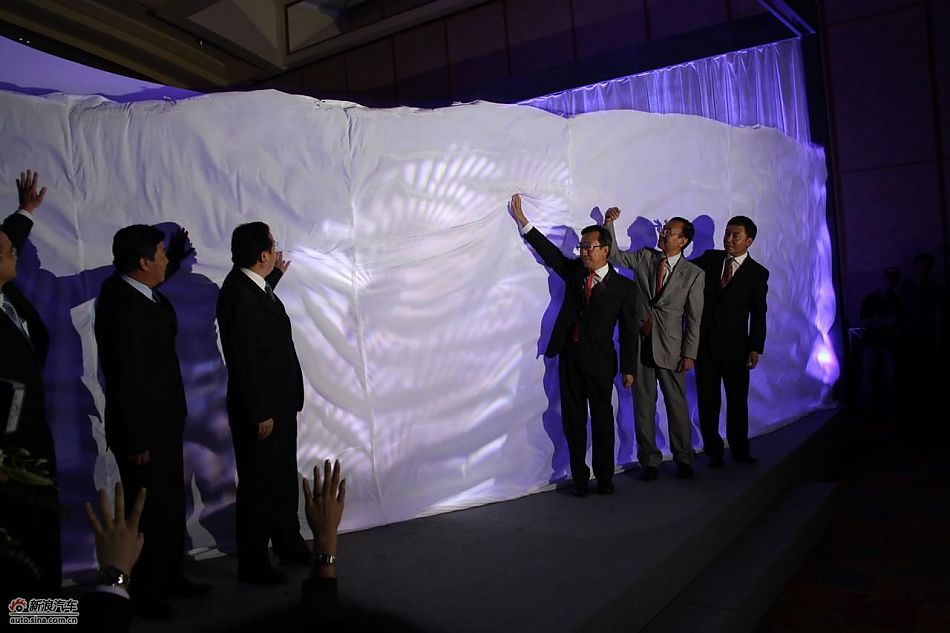 日产NV200现场亮相