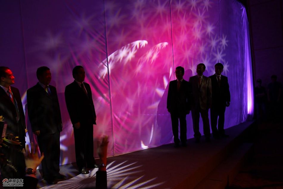 日产NV200现场亮相