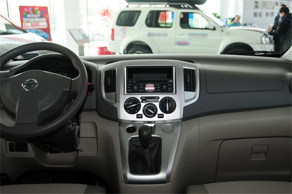 2014款NV200 1.6L 手动豪华型 京V
