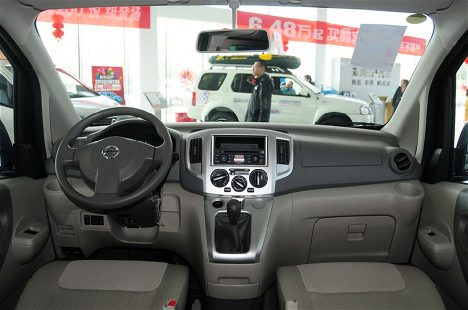 2014款NV200 1.6L 手动豪华型 京V