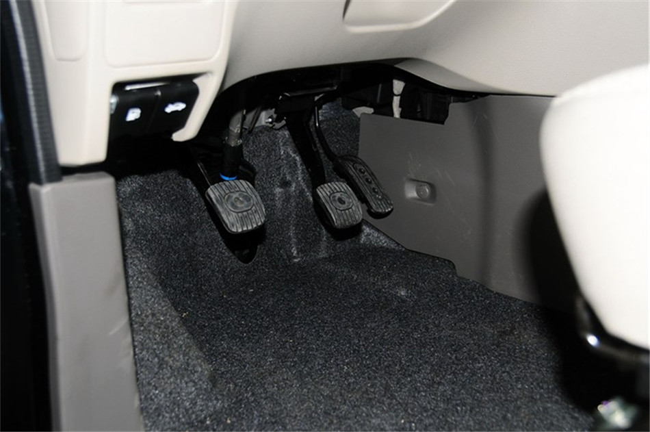 2014款 1.6L 手动豪华型 京V