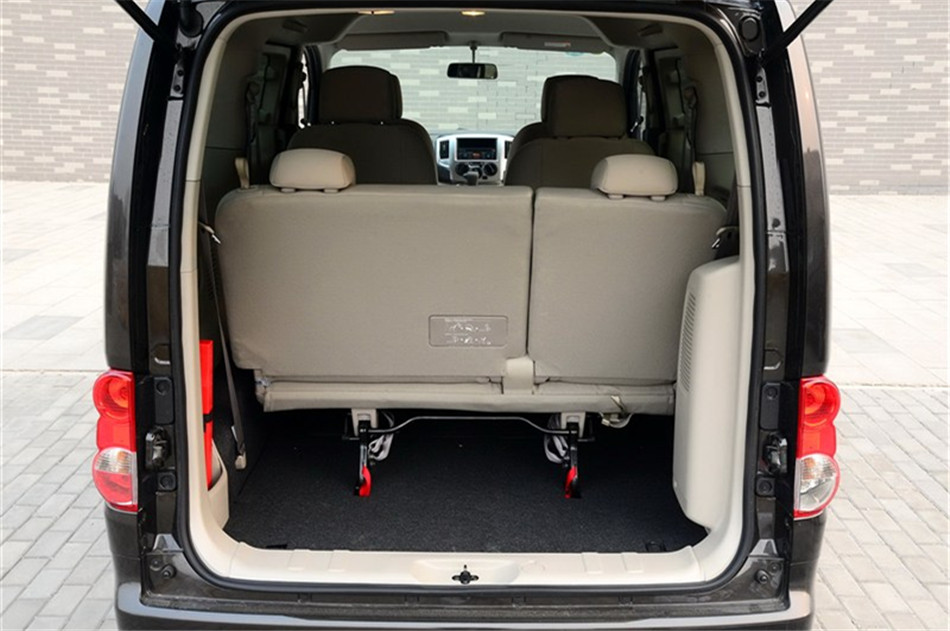 2014款NV200 1.6L自动尊贵型 国IV