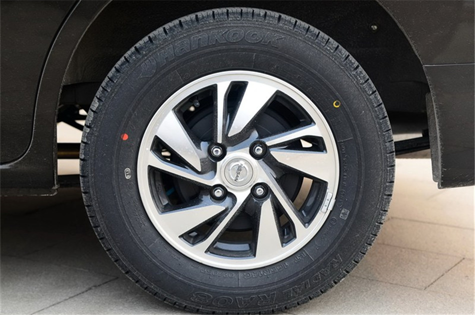 2014款NV200 1.6L自动尊贵型 国IV