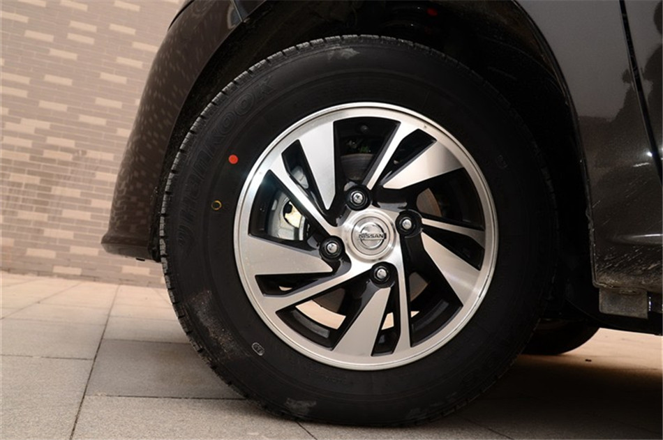 2014款NV200 1.6L自动尊贵型 国IV