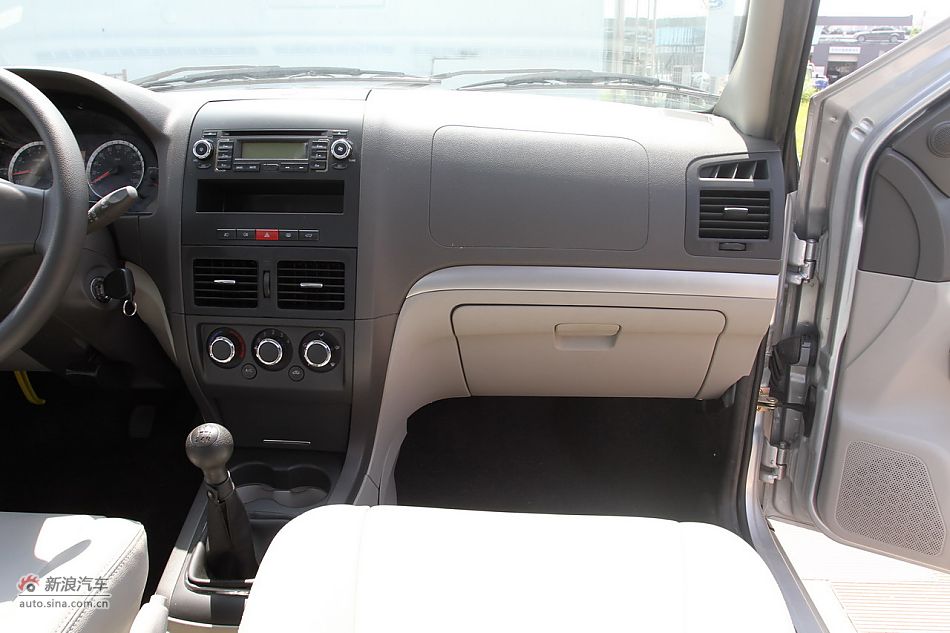 2011款众泰Z200朗骏实拍