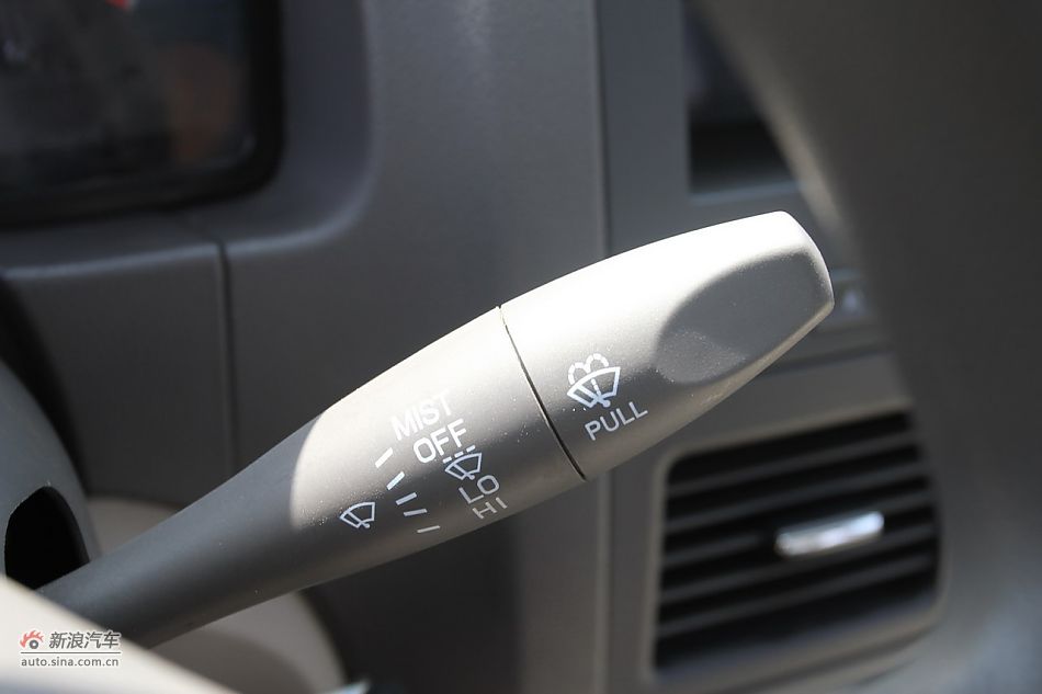 2011款众泰Z200朗骏实拍